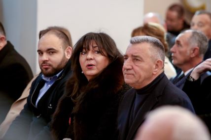 Ante Gotovina s obitelji na misi