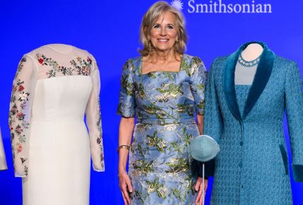 Jill Biden muzeju dala haljine koje je nosila na inauguraciji svog supruga Joea Bidena