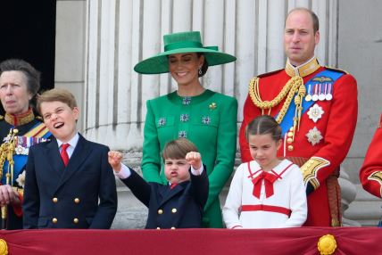 Princ William i Kate Middleton s djecom