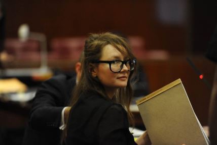 Anna Delvey u sudnici