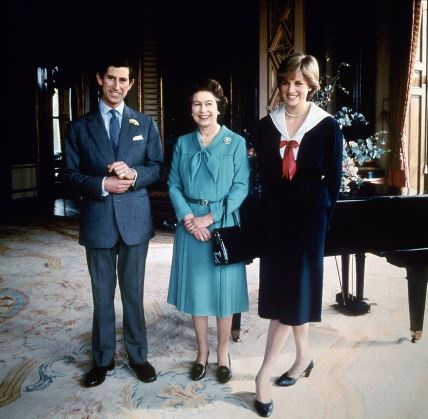 Princ Charles, kraljica Elizabeta II i princeza Diana imali su odnos pun uspona i padova