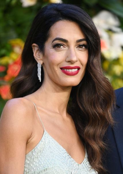Amal Clooney je supruga Georgea Clooneyja