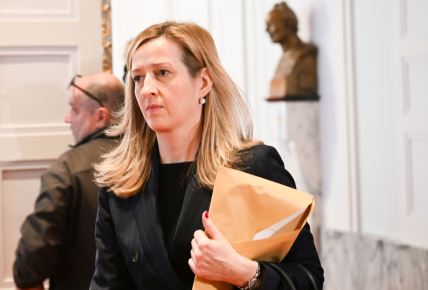 Mirela Ahmetović je saborska zastupnica i politička tajnica SDP-a