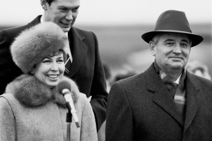 Raisa Gorbačov bila je supruga Mihaila Gorbačova