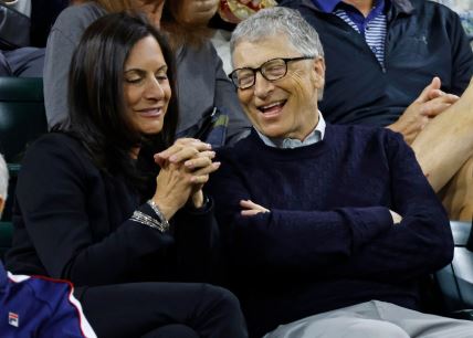 Bill Gates i Paula Hurd navodno su u vezi više od godinu dana